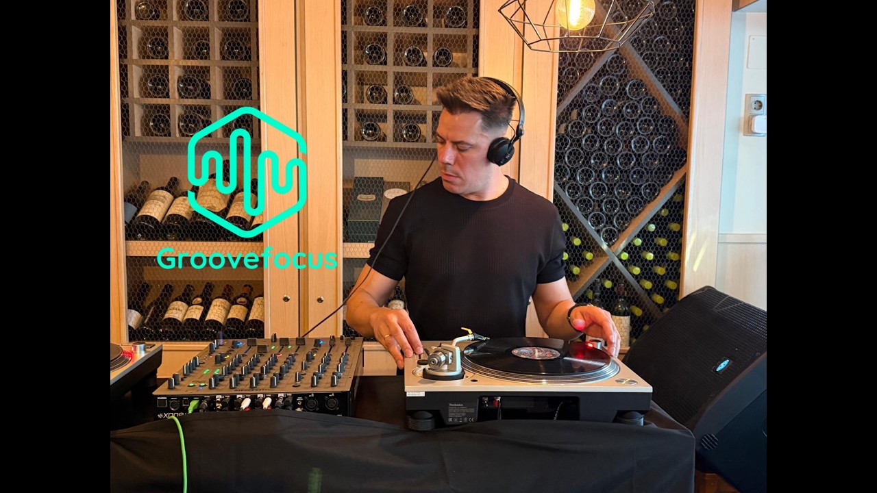 100% Vinyl Deep House & Techno Mix | Groovefocus 2 | Technics SL-1200 & Allen & Heath Xone 96